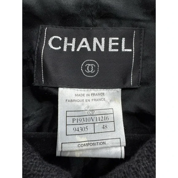 Vintage CHANEL Blazer Size 48 der‎ Spring Collection 2002